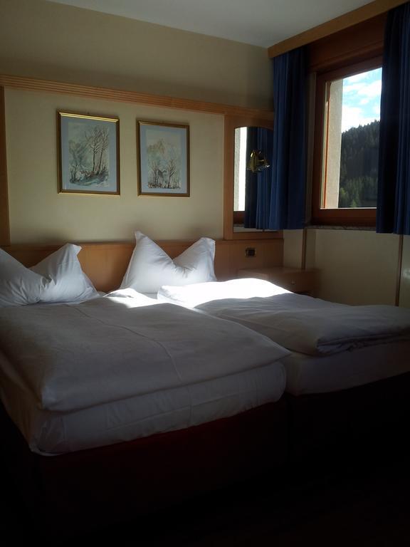 Chalet Brigitte B&B Arabba Szoba fotó