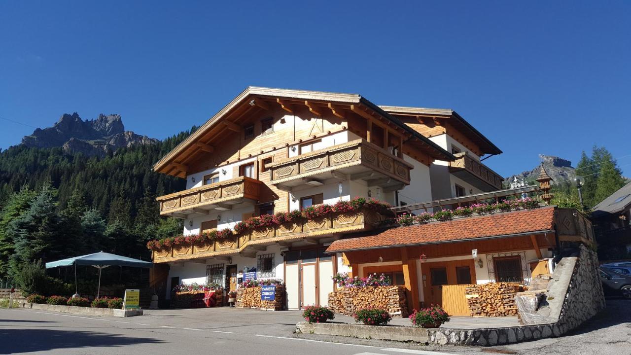 Chalet Brigitte B&B Arabba Kültér fotó